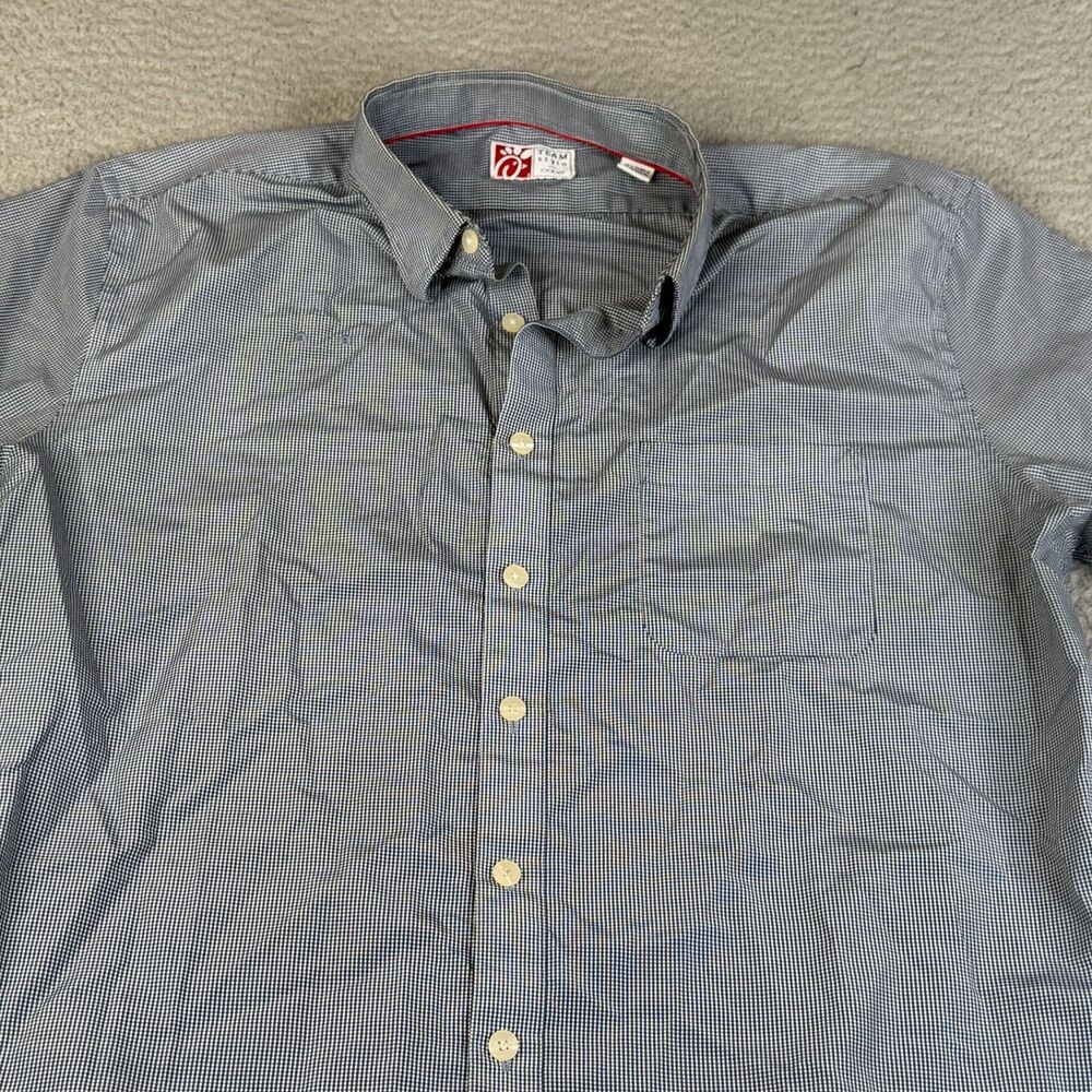 CHICK FIL A  Button Up Shirt Mens Large Blue Gingham Team Style Uniform Employee
